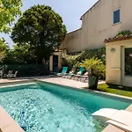 Villa Big House - Parking Privee - Piscine - Wifi - Equipee