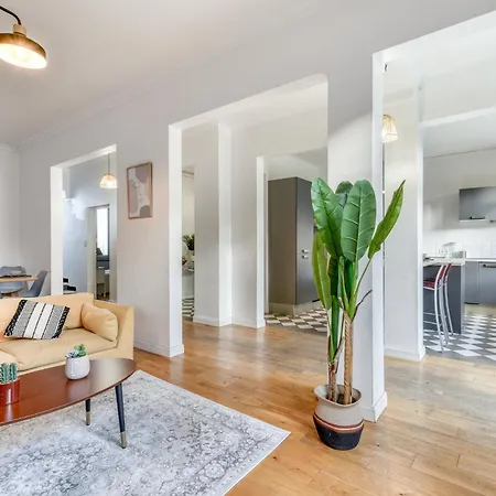 Big House - Parking Privee - Piscine - Wifi - Equipee Villa *