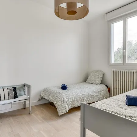 Villa Big House - Parking Privee - Piscine - Wifi - Equipee
