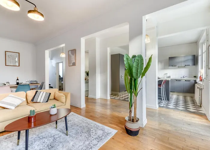 Big House - Parking Privee - Piscine - Wifi - Equipee Villa *