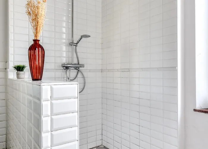 Big House - Parking Privee - Piscine - Wifi - Equipee Carcassone