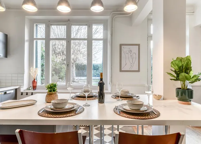 Big House - Parking Privee - Piscine - Wifi - Equipee * Carcassone