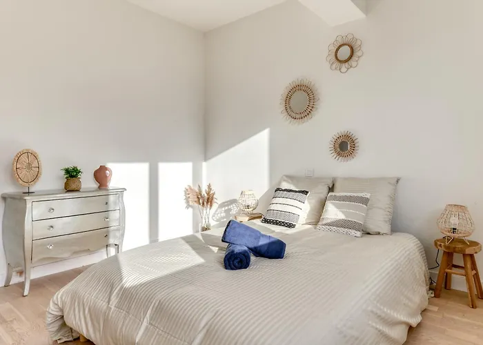 Big House - Parking Privee - Piscine - Wifi - Equipee Villa *