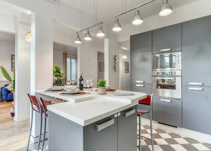 Villa Big House - Parking Privee - Piscine - Wifi - Equipee *