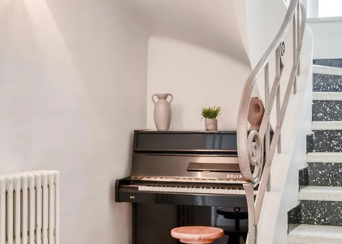 Big House - Parking Privee - Piscine - Wifi - Equipee